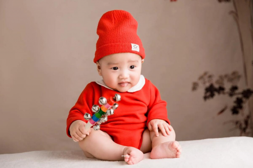 武汉六个月宝宝总是摇头